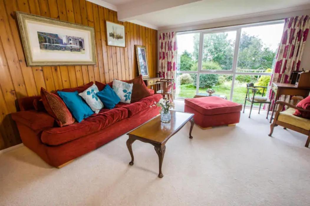 Сasa de vacaciones Comforts In Peaceful 2 Acres *