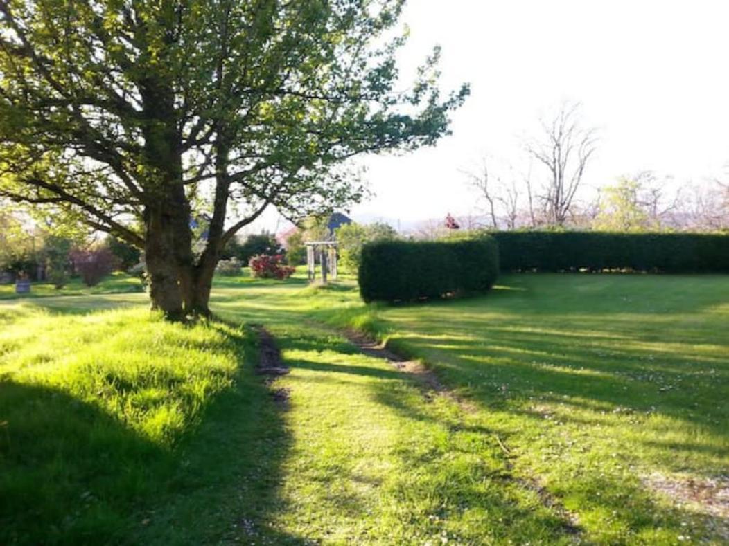 Сasa de vacaciones Comforts In Peaceful 2 Acres *